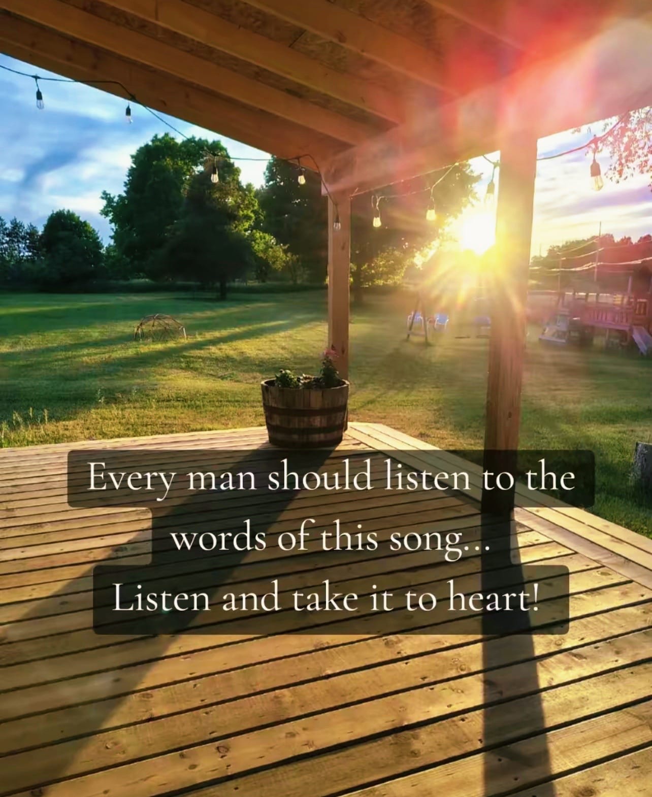 Post 3 by Sarai (BeeGirl) on TikTok (video)