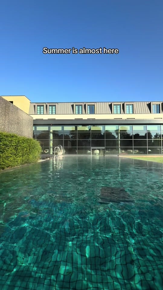 Post 8 by SCHLOSS Roxburghe on TikTok (video)