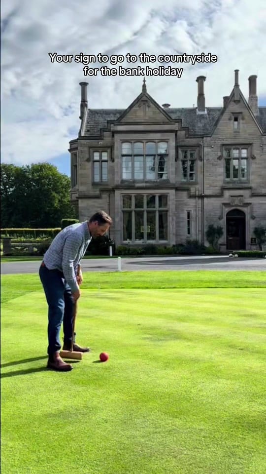 Post 4 by SCHLOSS Roxburghe on TikTok (video)