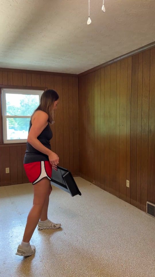 Post 8 by Sarah on TikTok (video)