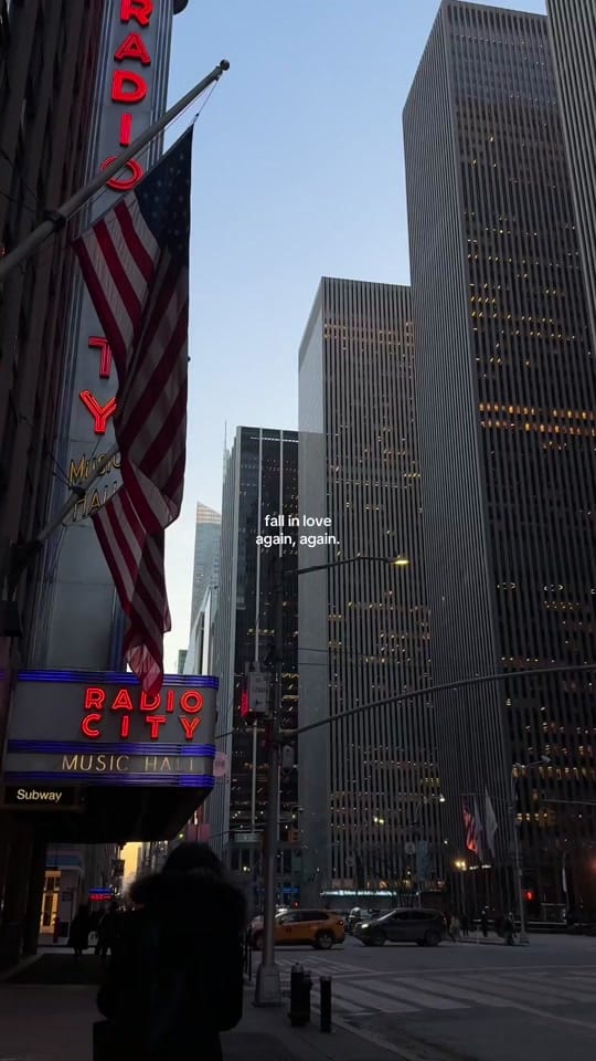 Post 3 by Lucy Beaumont 🤳🏼 on TikTok (video)