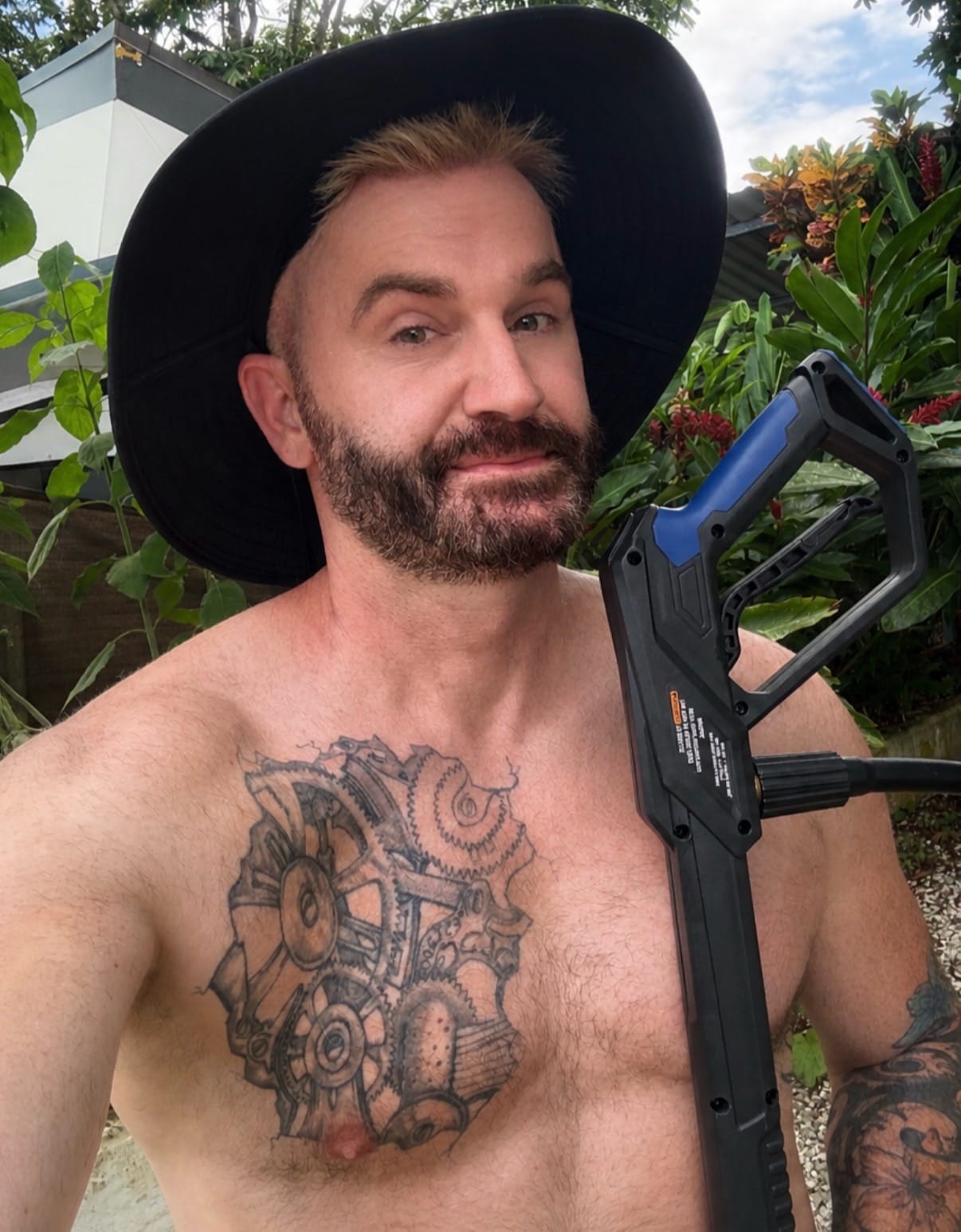 Post 4 by DadTee David on TikTok (video)