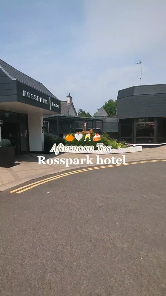 Post 2 by Hayley | Travel Diaries 🌺💭🌊 on TikTok (video)