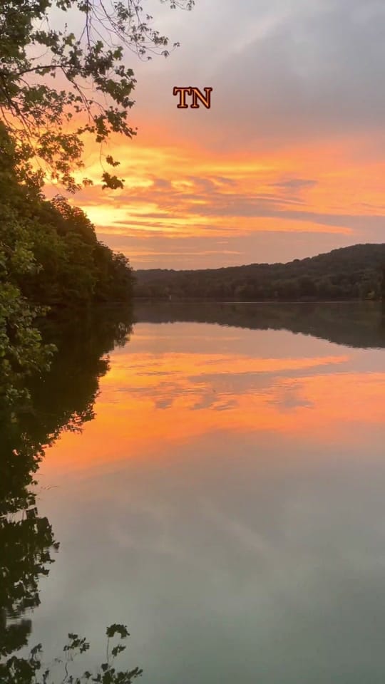 Post 7 by Best TN Airbnbs on TikTok (video)