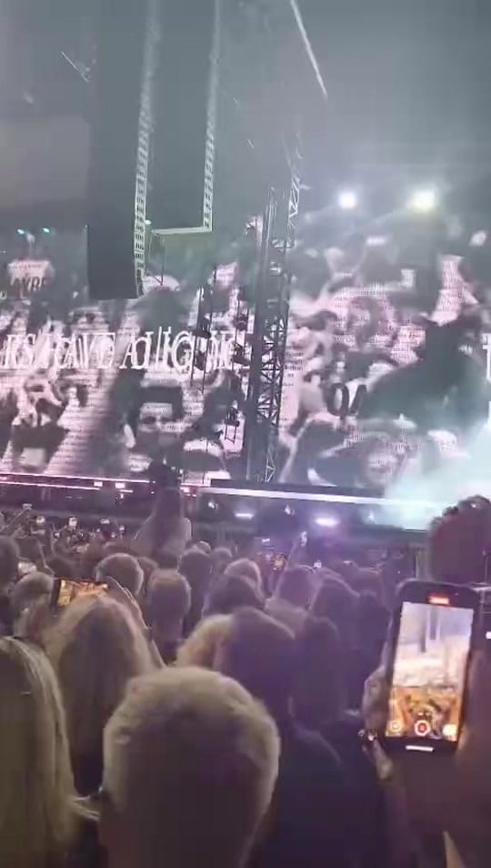 Post 3 by hannahjo242000 on TikTok (video)