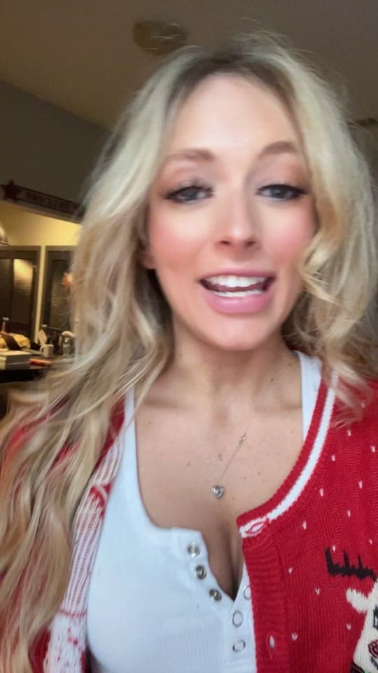 Post 1 by TLC Candle Co. on TikTok (video)