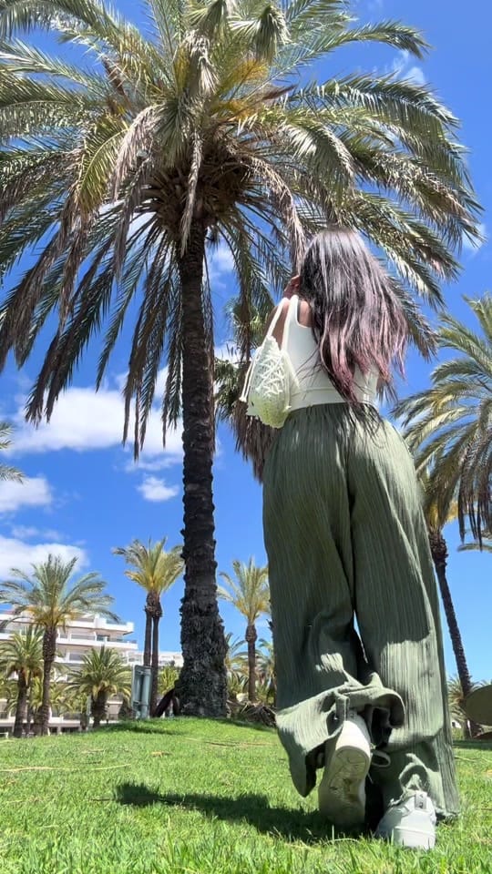 Post 2 by Teneikalouisee on TikTok (video)