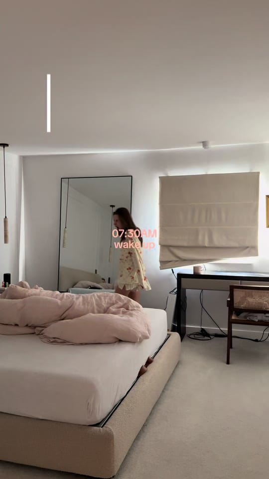 Post 2 by Sophie on TikTok (video)