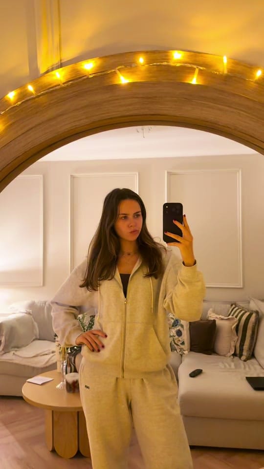 Post 5 by Josie Oliver ⭐️⭐️⭐️ on TikTok (video)