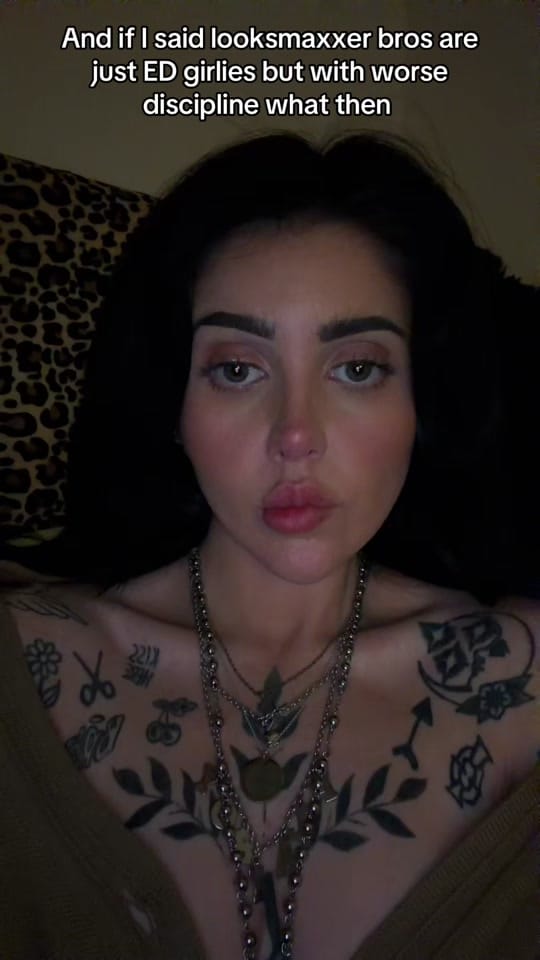 Post 9 by CLARA 💋 on TikTok (video)