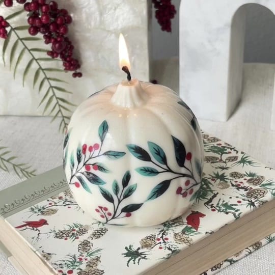 Post 4 by GIFT BOXES & CANDLES on TikTok (video)