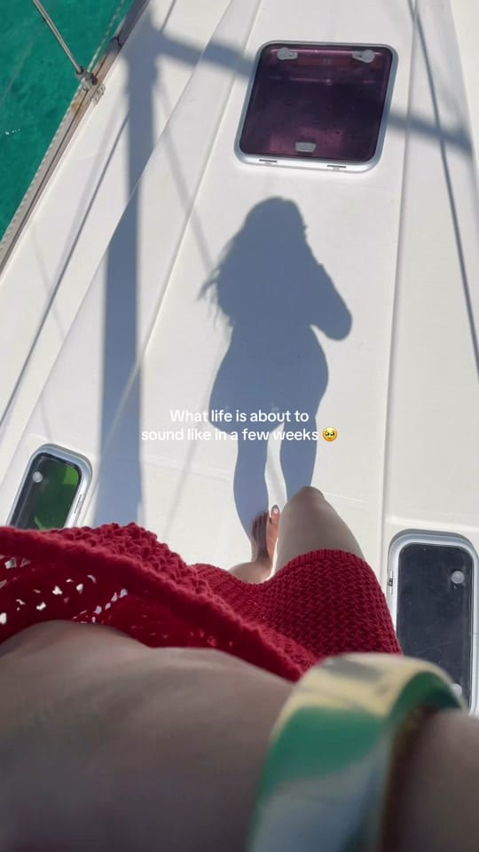 Post 7 by Olya Davies on TikTok (video)