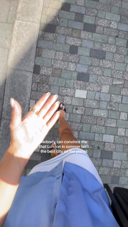 Post 4 by Olya Davies on TikTok (video)