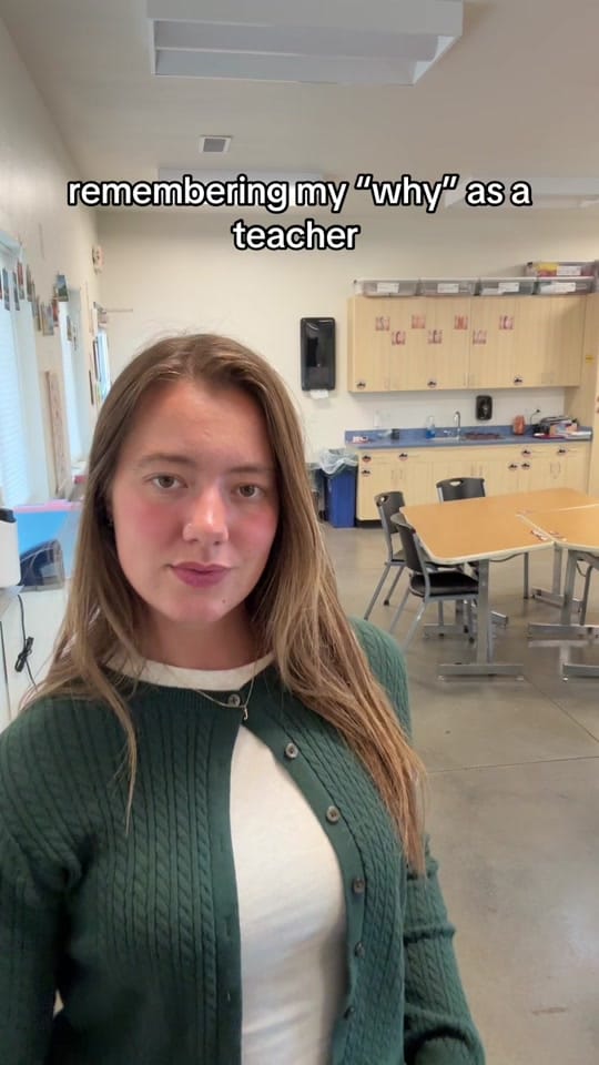 Post 8 by Julia on TikTok (video)