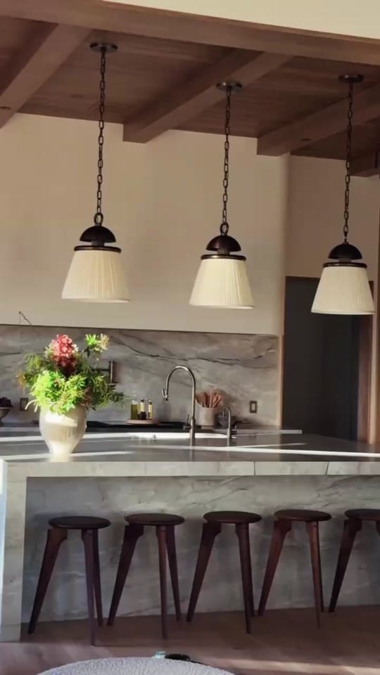 Post 2 by modern nest homes on TikTok (video)