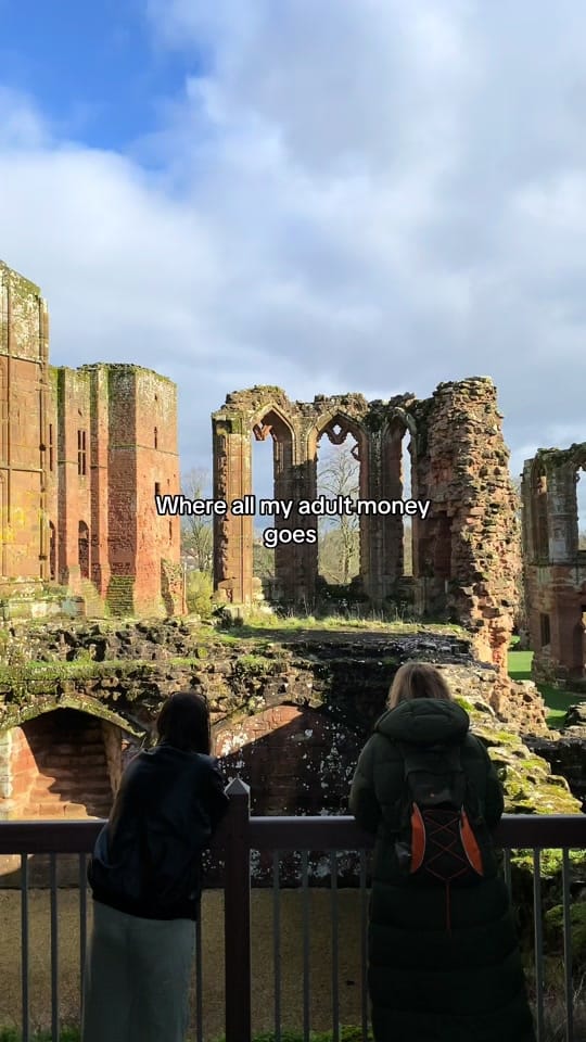 Post 7 by Visit Shakespeare’s England on TikTok (video)