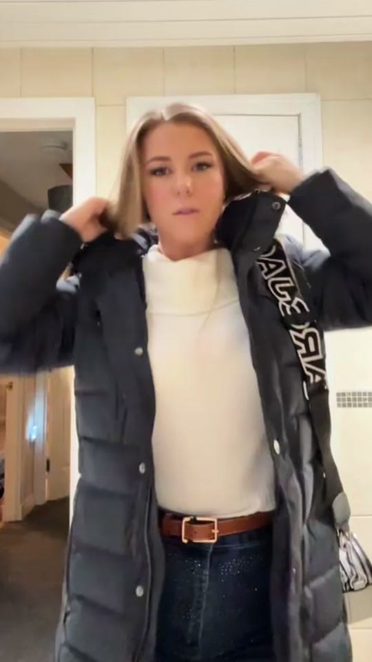 Post 2 by Murren on TikTok (video)
