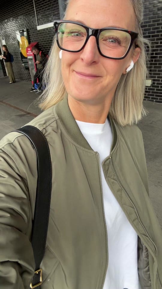 Post 1 by Jules on TikTok (video)