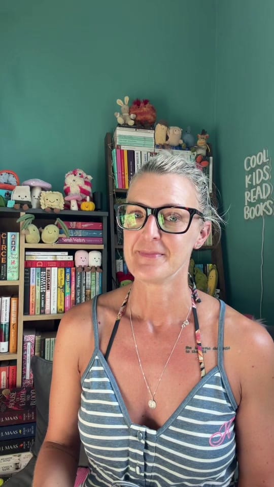 Post 5 by Jules on TikTok (video)