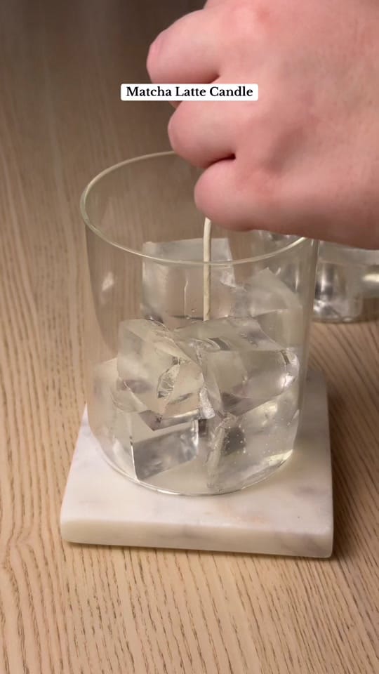Post 7 by LE PÉTALE on TikTok (video)