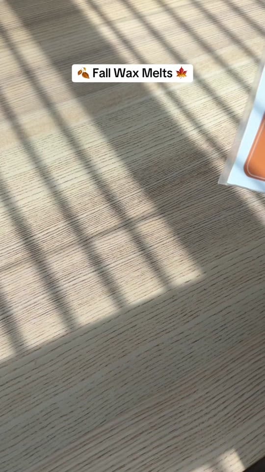 Post 1 by LE PÉTALE on TikTok (video)