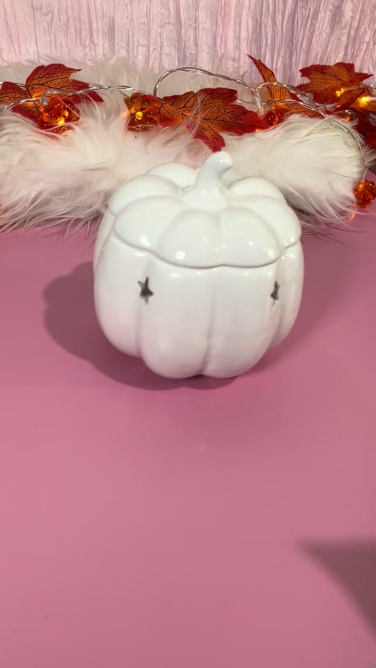 Post 2 by Shop Cute Aromas on TikTok (video)