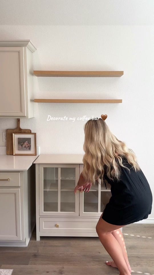 Post 8 by Jenna Cook on TikTok (video)