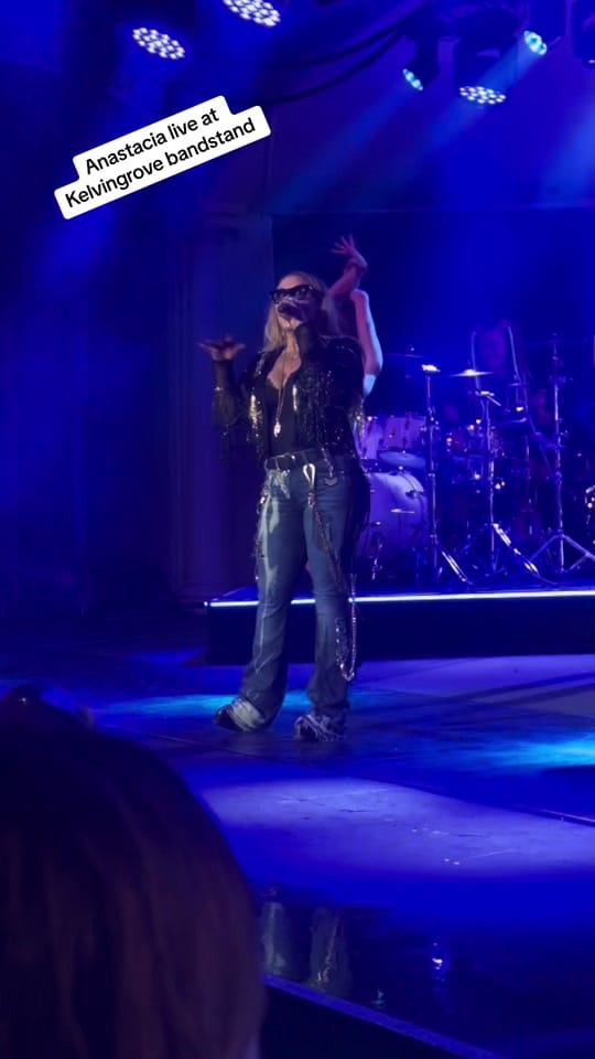 Post 1 by Nina on TikTok (video)