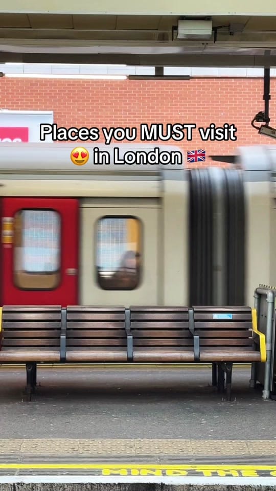 Post 4 by London Walker on TikTok (video)