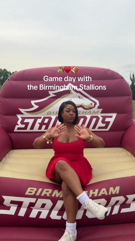 Post 4 by Sun the Socialite ☀️ on TikTok (video)