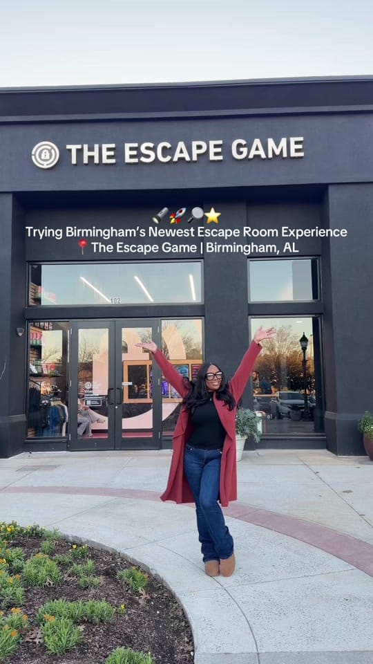 Post 8 by Sun the Socialite ☀️ on TikTok (video)