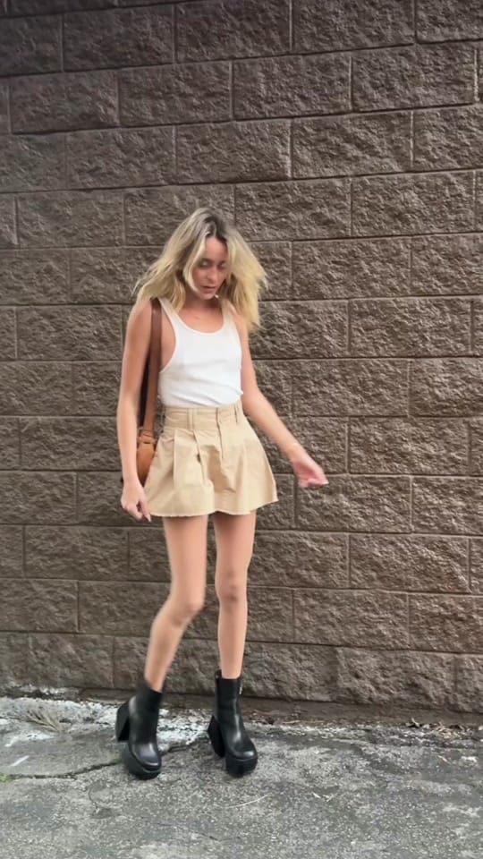 Post 1 by unitednude on TikTok (video)