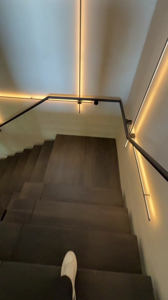 Post 8 by Luxury Homes In Los Angeles on TikTok (video)