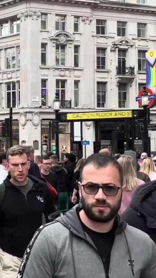Post 4 by London Walk 4k on TikTok (video)