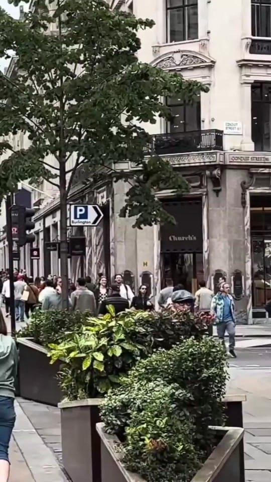 Post 6 by London Walk 4k on TikTok (video)