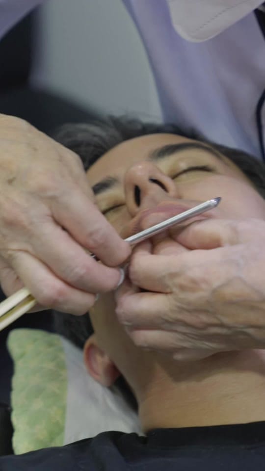 Post 2 by Nomad Barber on TikTok (video)