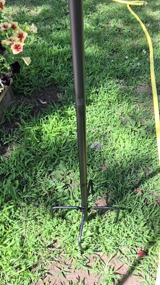 Post 1 by Guy around the corner on TikTok (video)