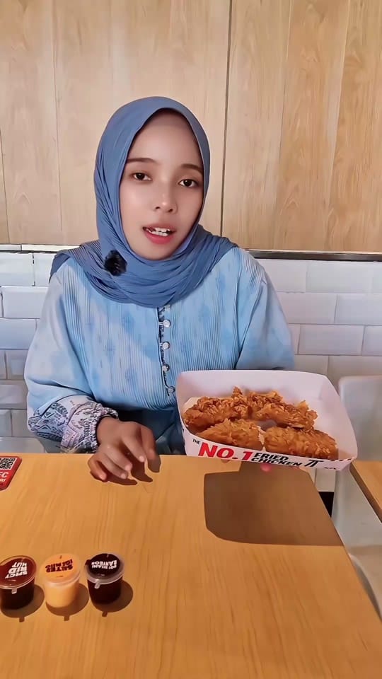Post 10 by Amet & Nurul on TikTok (video)