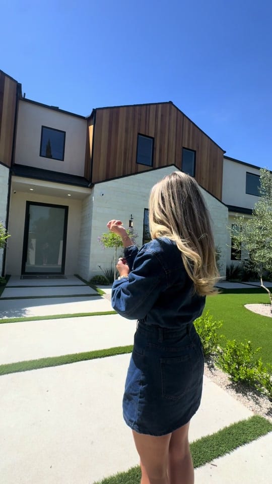 Post 9 by zoeshayestates on TikTok (video)