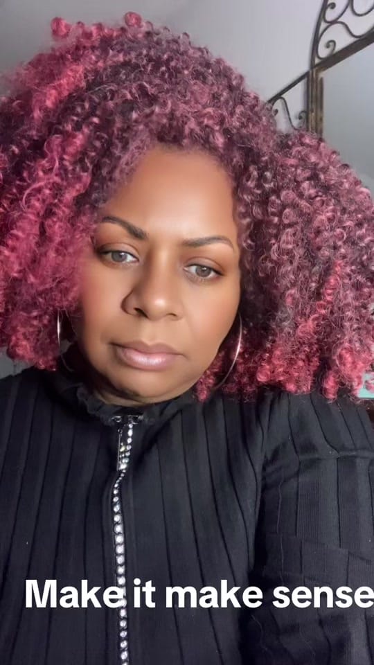 Post 6 by Vera Major on TikTok (video)
