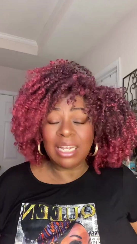 Post 9 by Vera Major on TikTok (video)