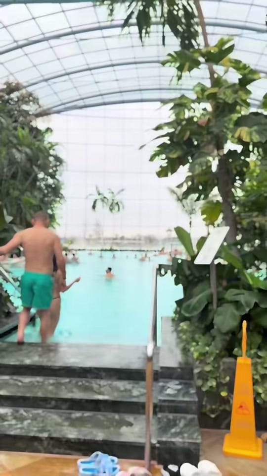 Post 10 by mayaaakh on TikTok (video)