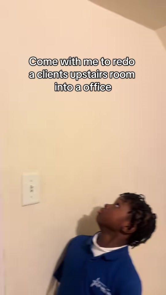 Post 6 by The Kueen Experience on TikTok (video)