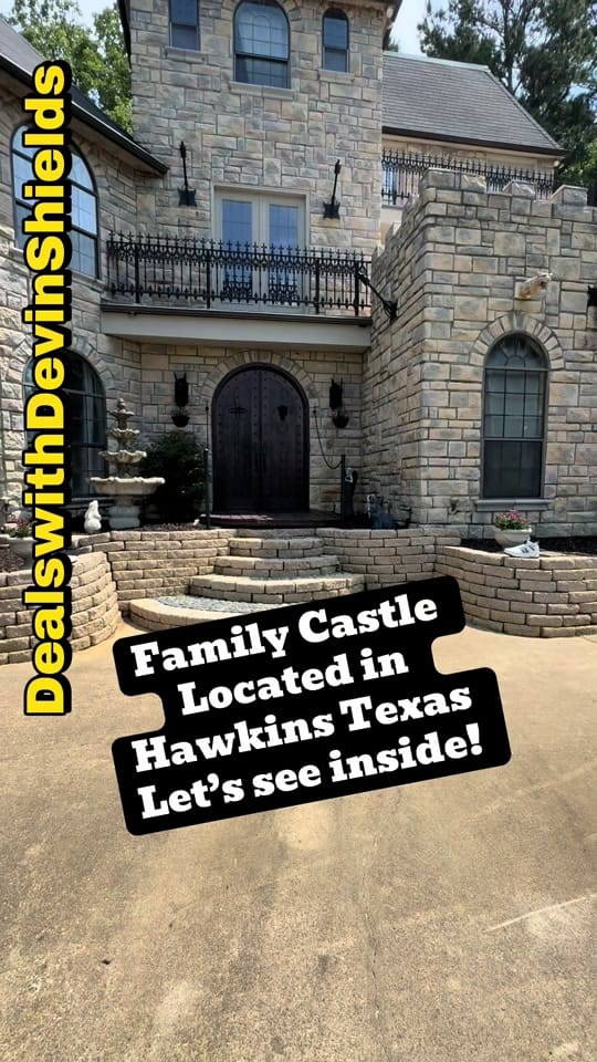 Post 1 by dealswithdevinshields on TikTok (video)