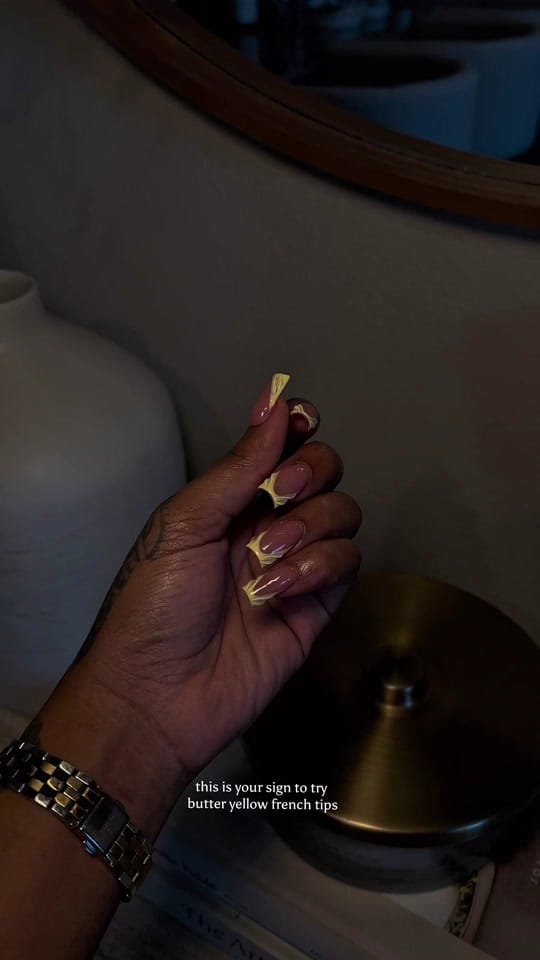 Post 8 by DORA JAY on TikTok (video)