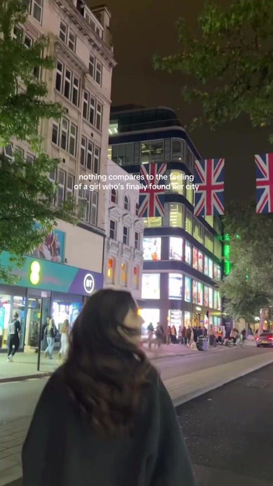Post 1 by London on TikTok (video)