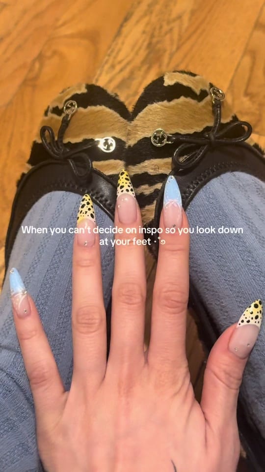 Post 4 by deejay <3 on TikTok (video)