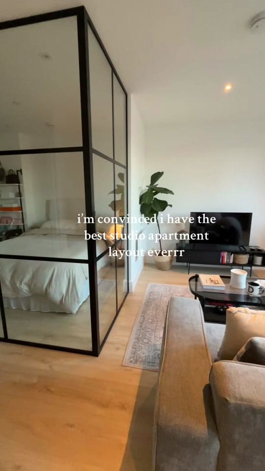 Post 8 by daisy cassandra on TikTok (video)