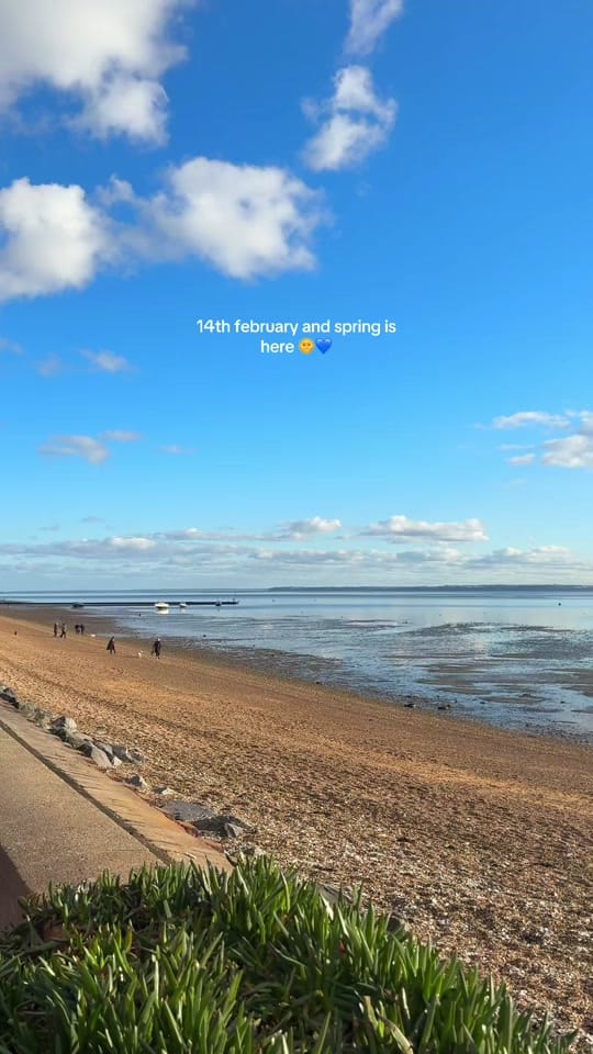 Post 3 by ella🤍 9-5 travel on TikTok (video)