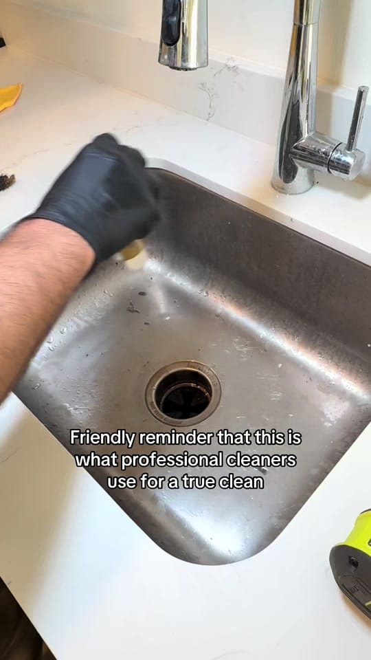 Post 5 by ESNWcleaning on TikTok (video)